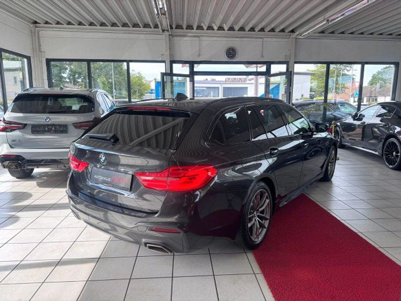 BMW 518 d M-Sport°LED°Navi°Panorama Glasdach° — photo 5