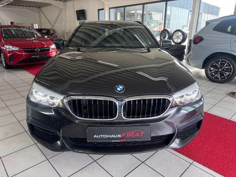 BMW 518 d M-Sport°LED°Navi°Panorama Glasdach° — photo 7