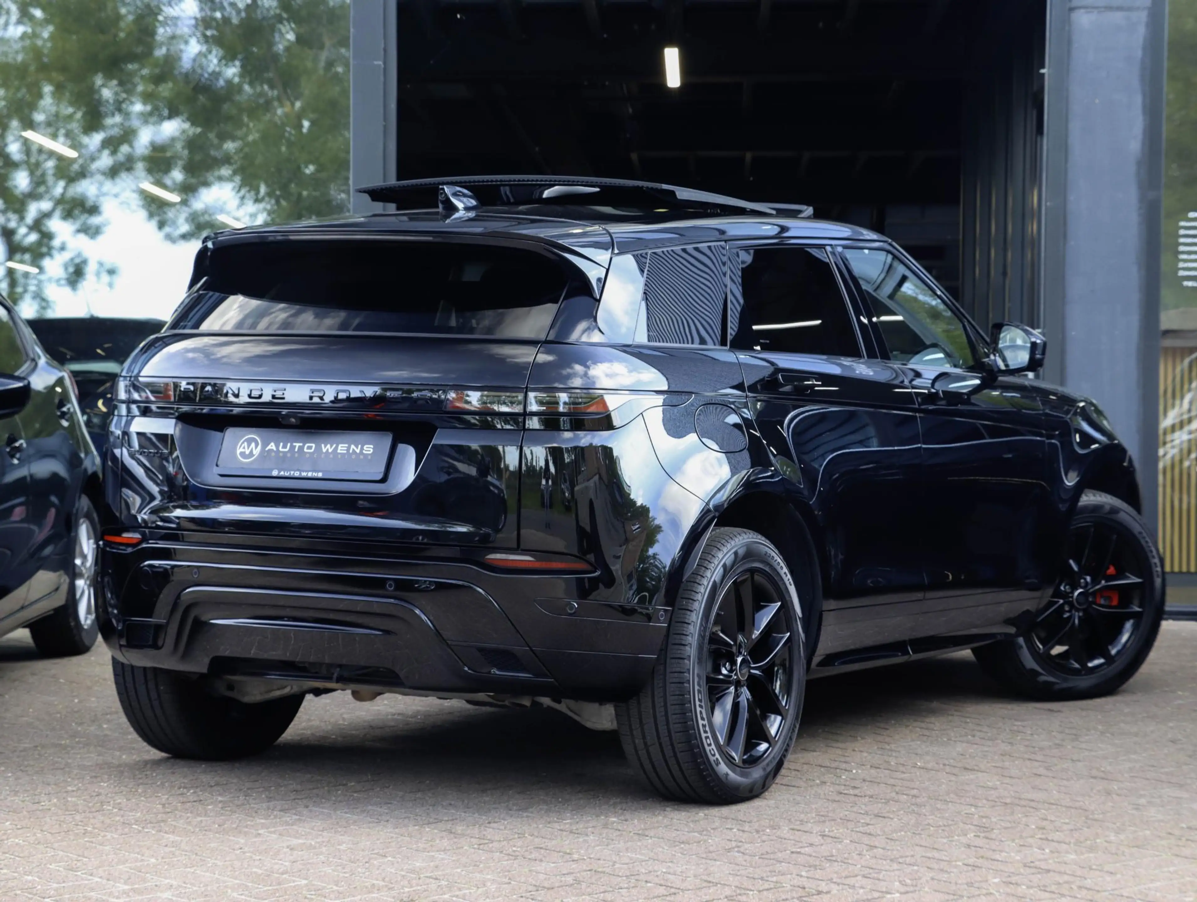 Land Rover Range Rover Evoque P300e PHEV AWD Panodak | Trekhaak | Head-up | Meri — photo 22
