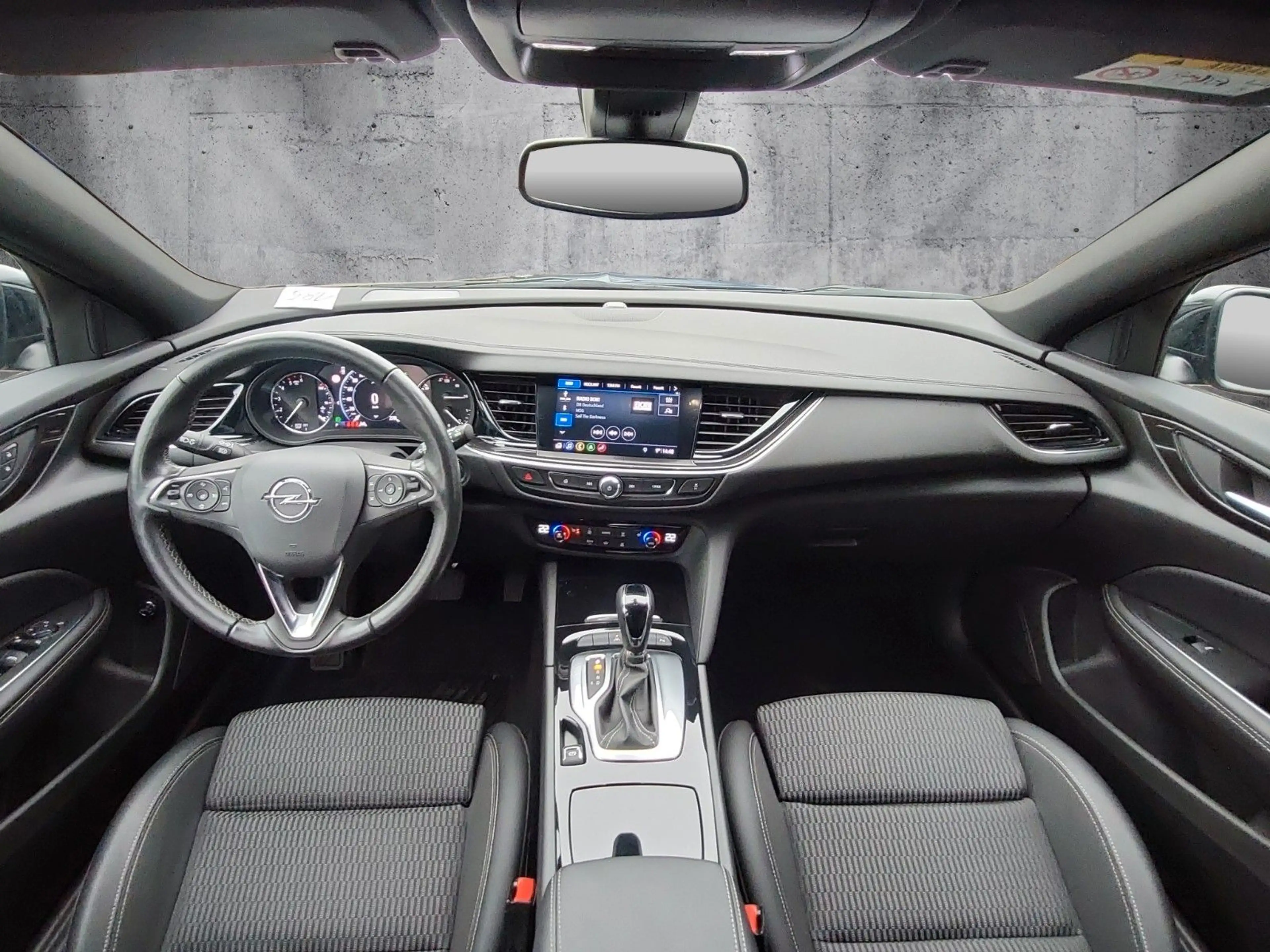Opel Insignia B ST Premium "Business Elegance" 1-Hand — photo 11
