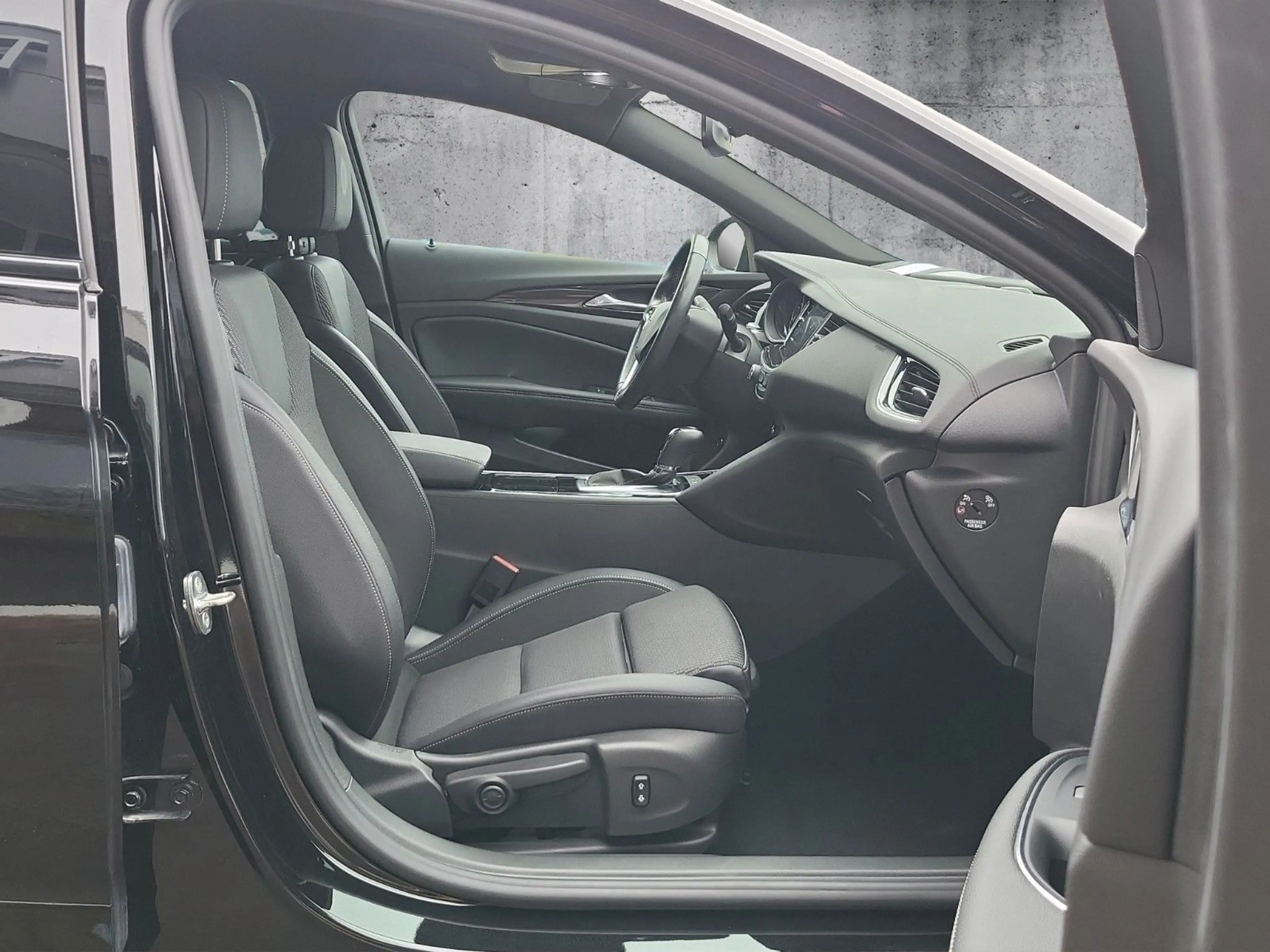 Opel Insignia B ST Premium "Business Elegance" 1-Hand — photo 27