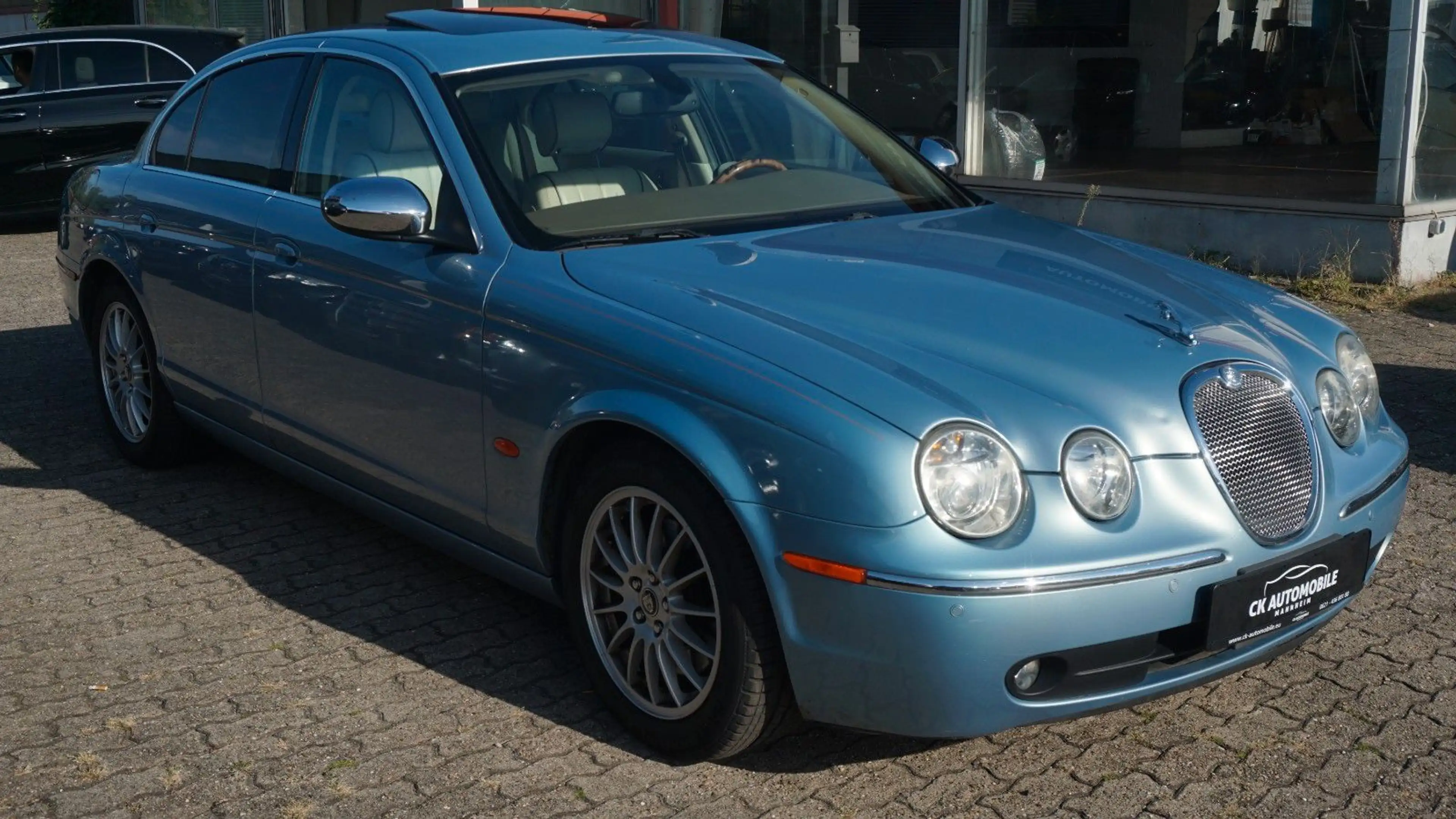 Jaguar S-Type 3.0 V6 Executive*SHZ*LEDER*GSD*TEMPOMAT!! — photo 3
