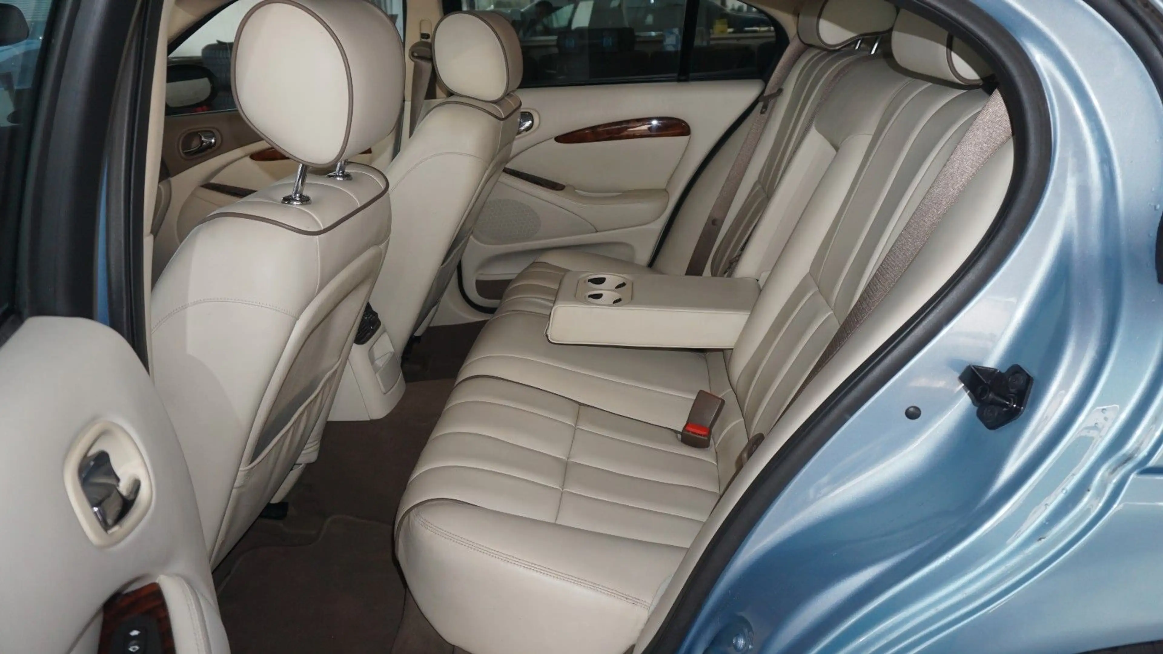 Jaguar S-Type 3.0 V6 Executive*SHZ*LEDER*GSD*TEMPOMAT!! — photo 10