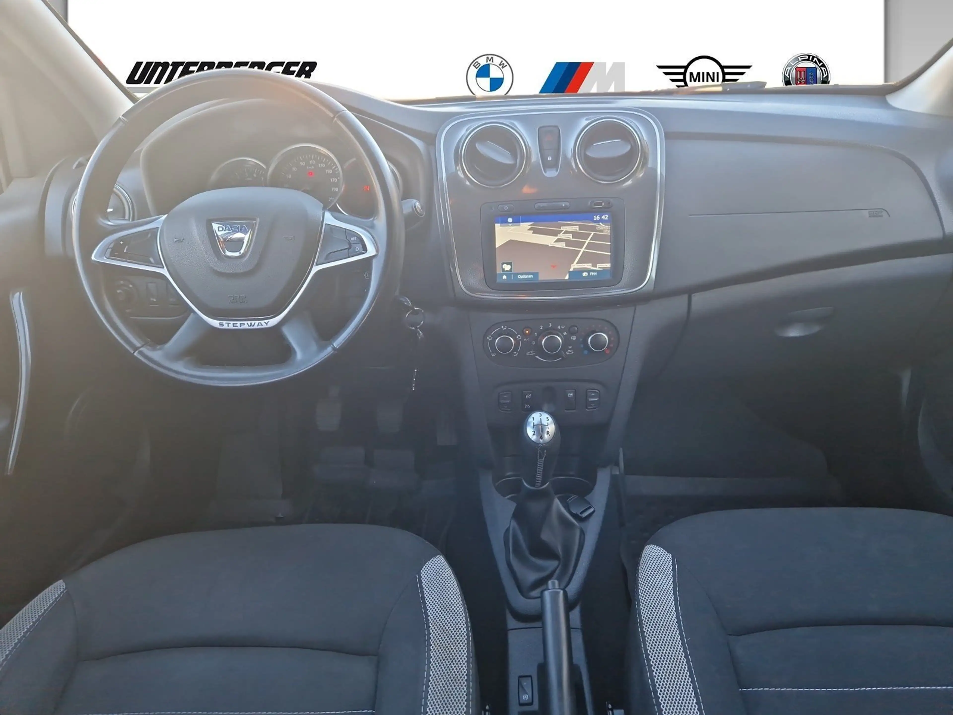 Dacia Sandero Stepway — photo 6