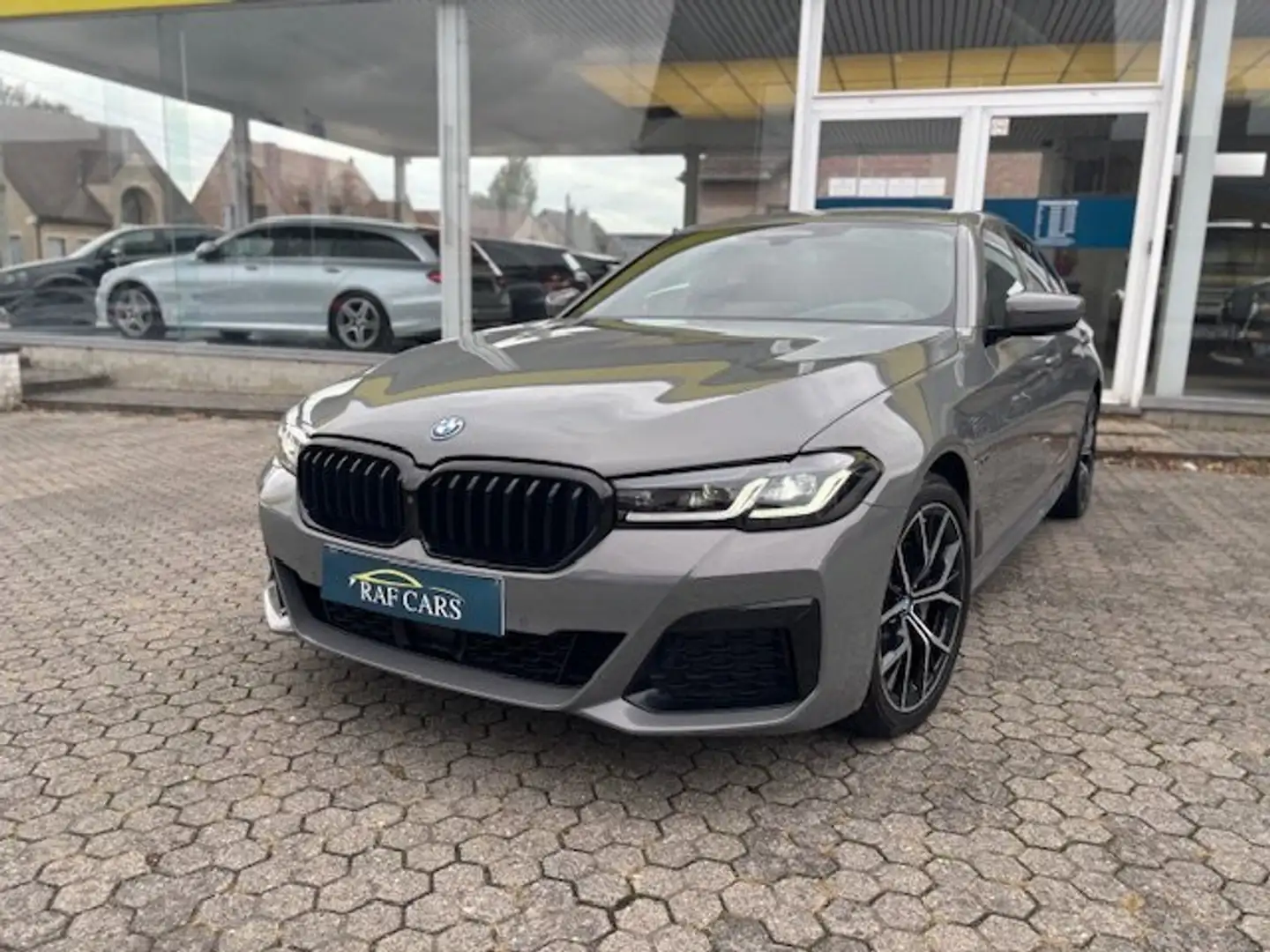 BMW 530 e Aut. M Sport | FACELIFT | GARANTIE! | CARPASS! | - 1