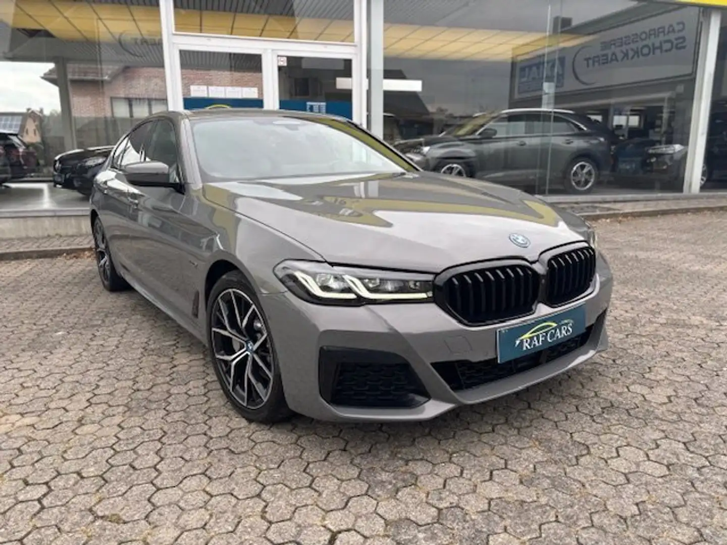 BMW 530 e Aut. M Sport | FACELIFT | GARANTIE! | CARPASS! | - 2
