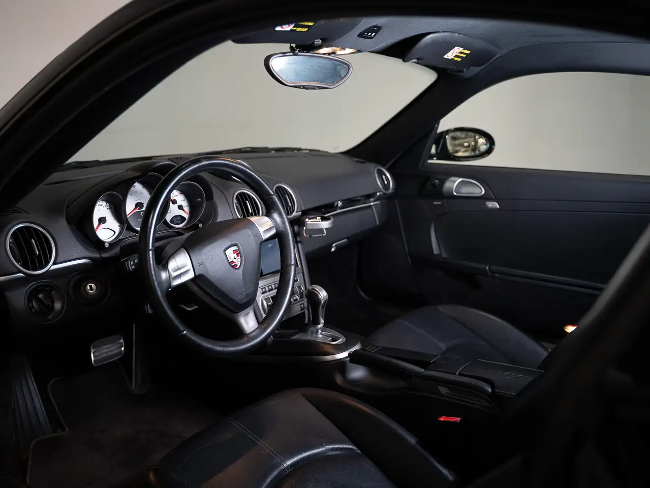 Porsche Cayman снимка Porsche Cayman