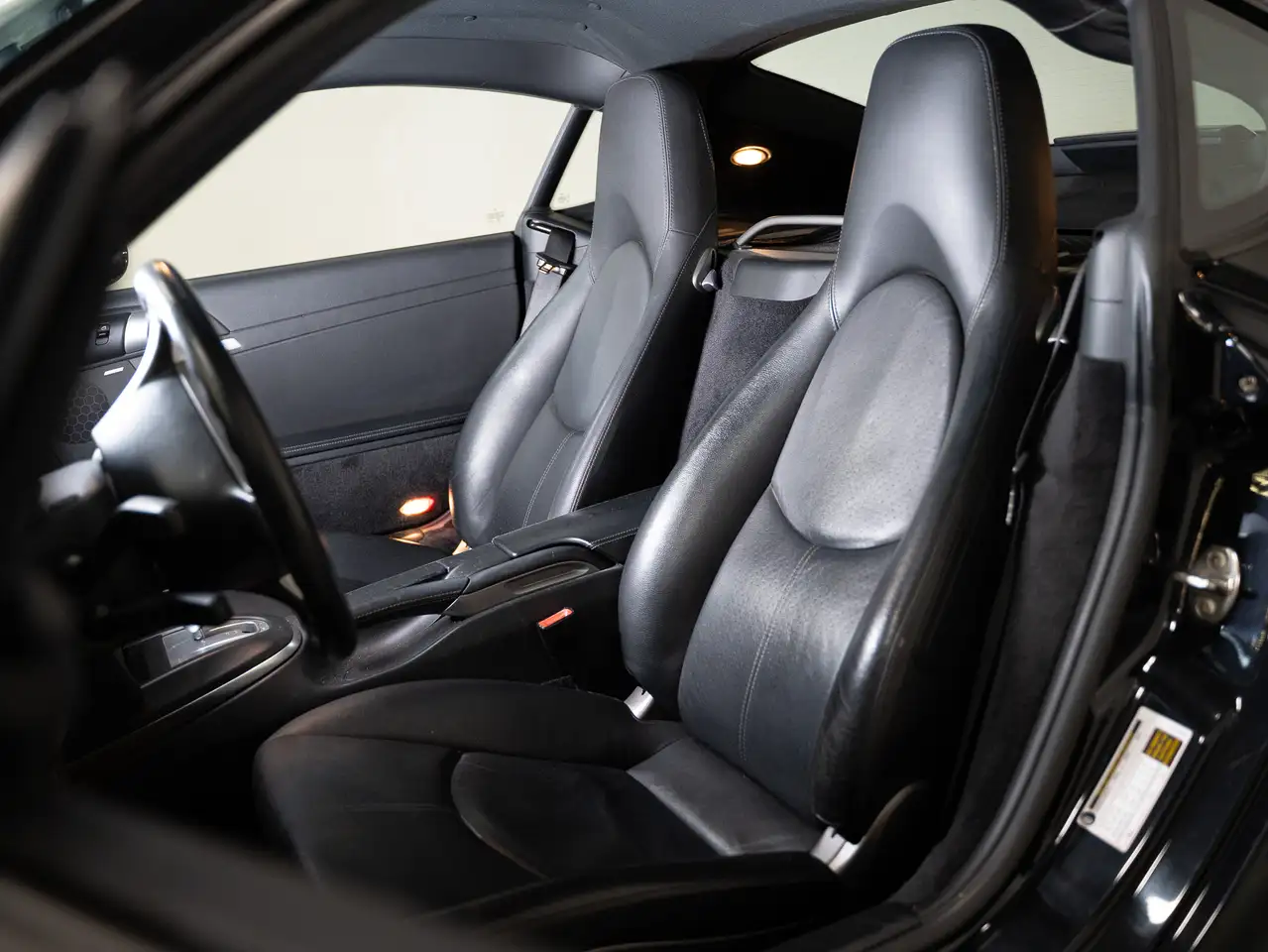 Porsche Cayman снимка Porsche Cayman