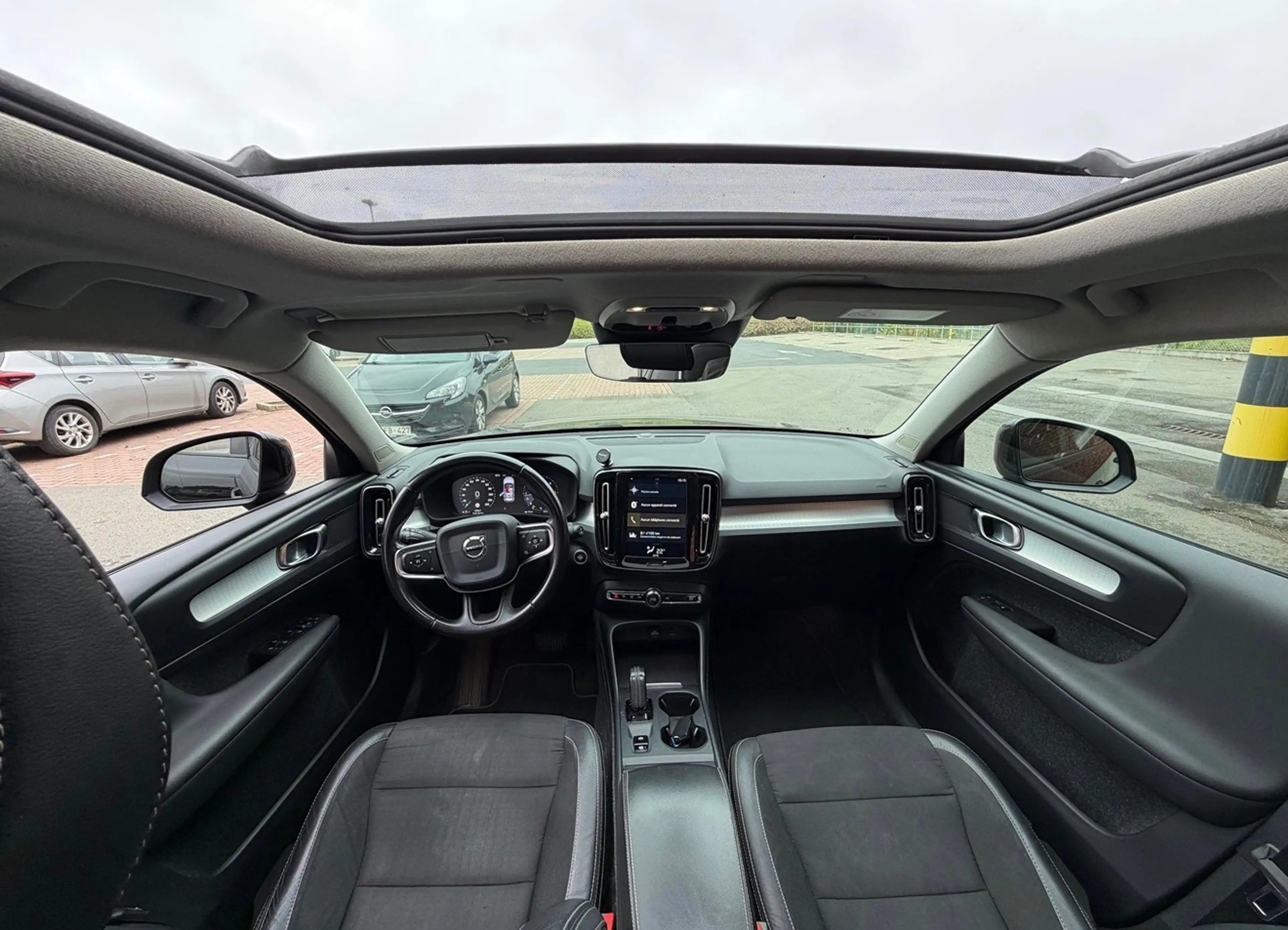 Volvo XC40 XC40 2.0 D3 Momentum Pro Geartronic — photo 9