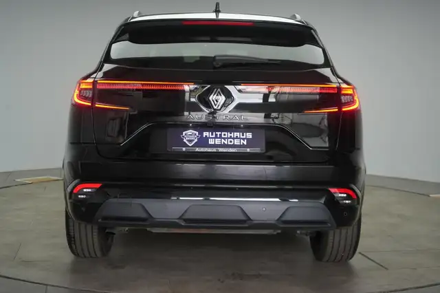 Renault Austral view 4