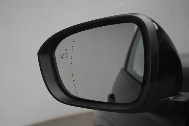 Renault Austral view 30