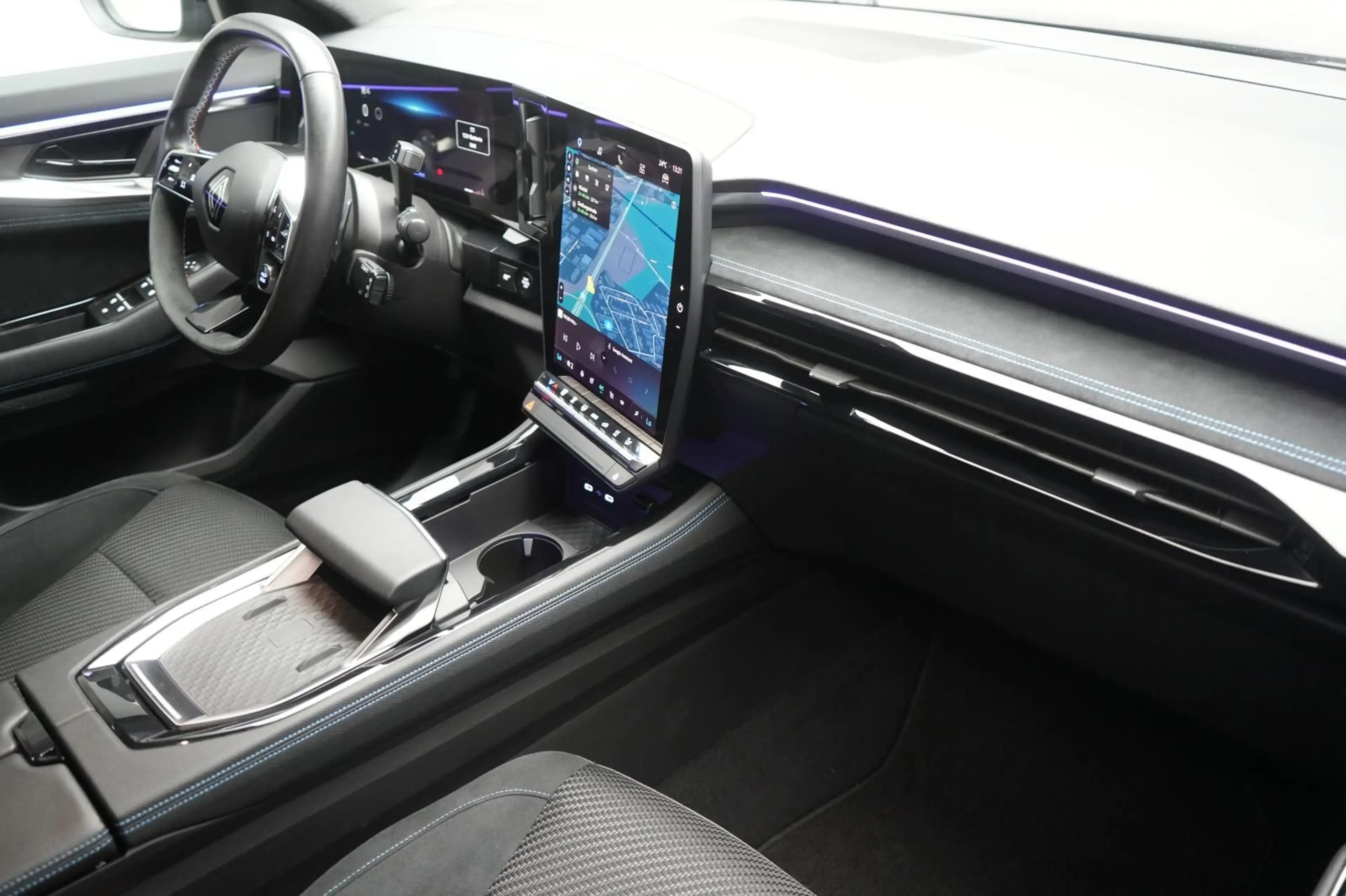 Renault Austral 160 Techno Esprit Alpine ACC/Kamera/Mass — photo 6