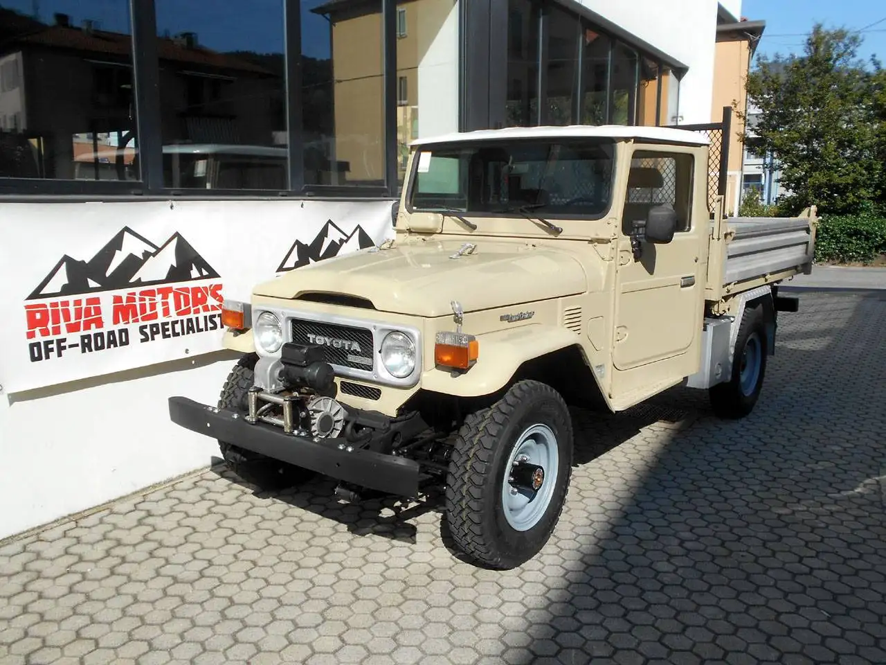 Toyota Land Cruiser BJ45 RIBALTABILE, foto 1
