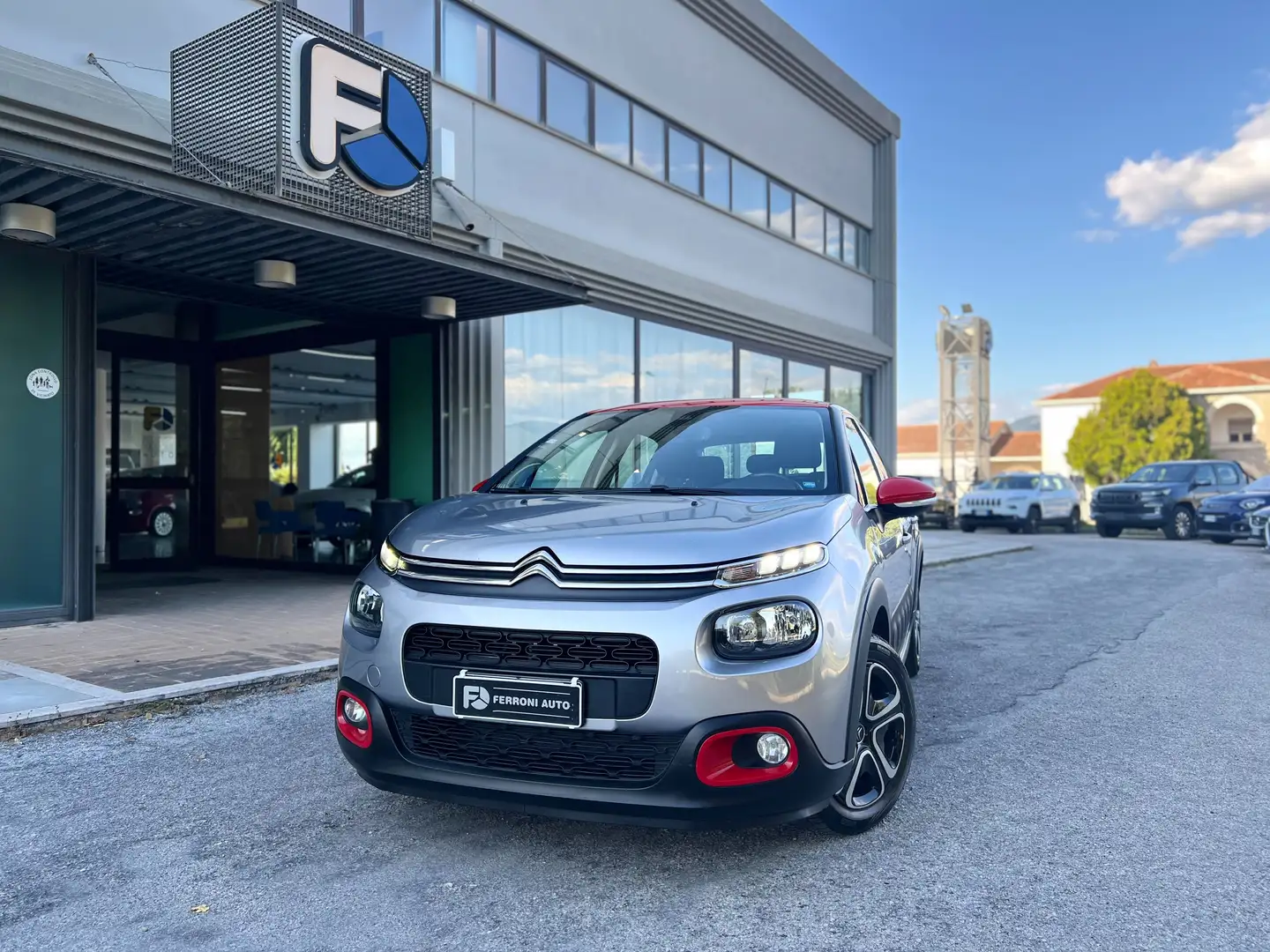 Citroen C3 C3 1.2 puretech Shine 82cv Grau - 1