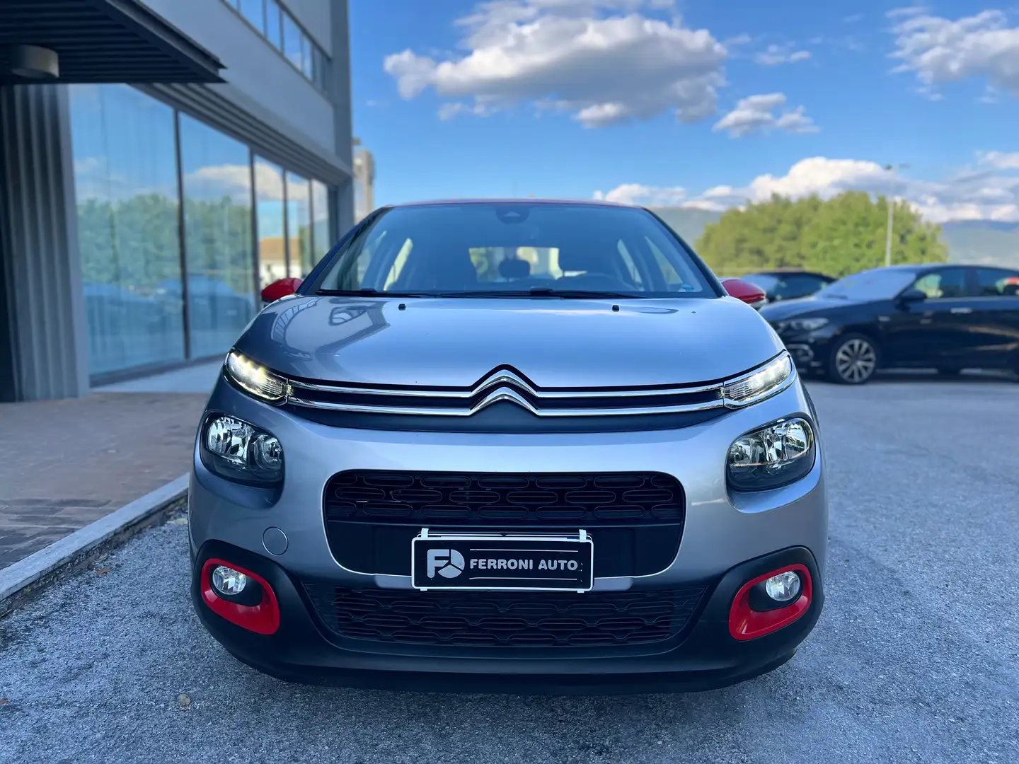Citroen C3 C3 1.2 puretech Shine 82cv Grau - 2