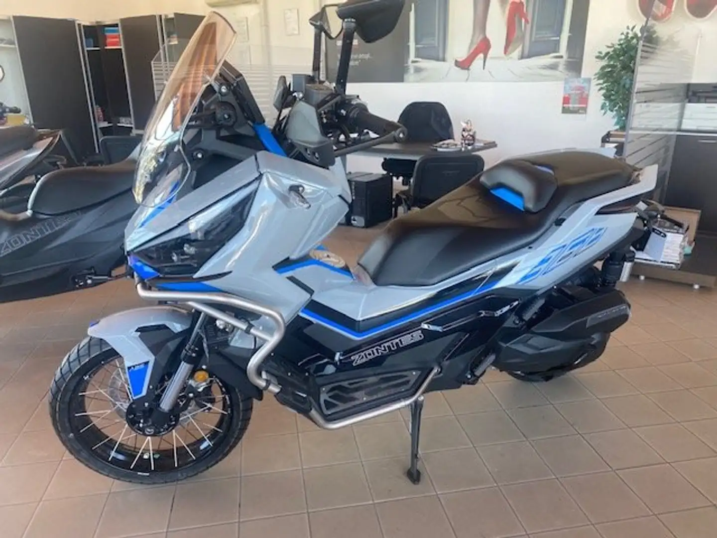 Zontes ZT 368 G Grey in arrivo Grigio - 2