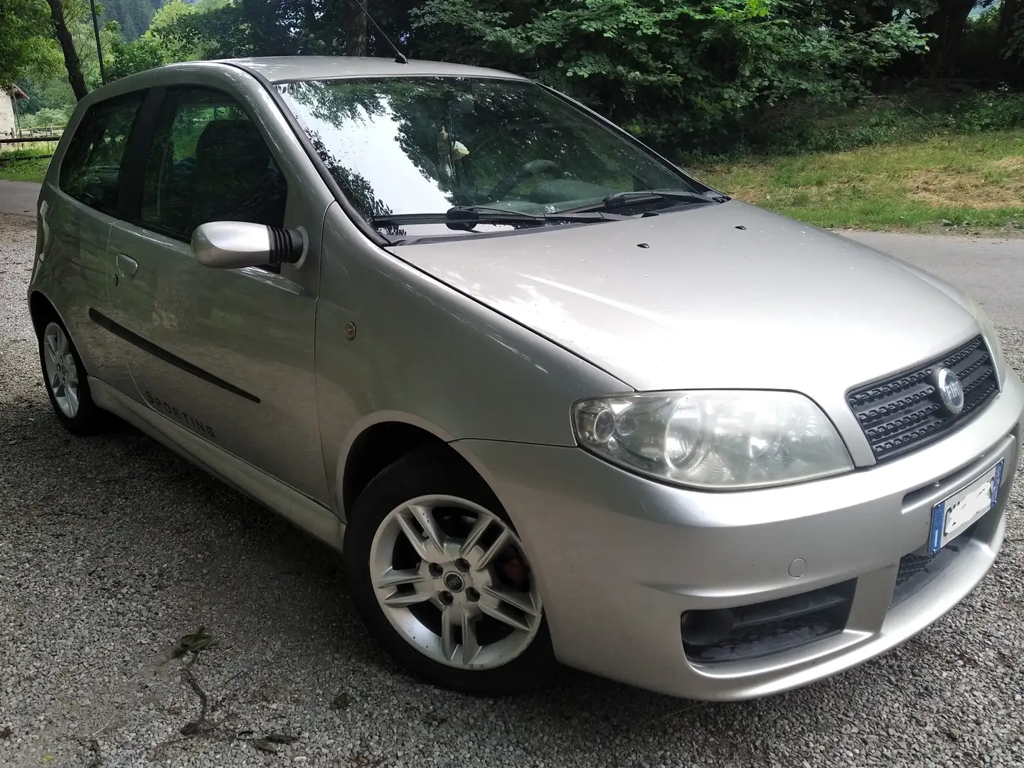 Fiat Punto Punto II 2003 3p 1.4 16v Sporting 6m Grigio - 2