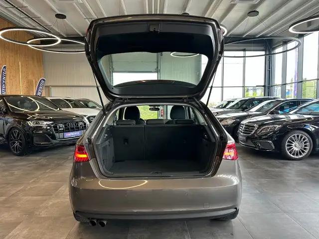 Audi A3 view 22