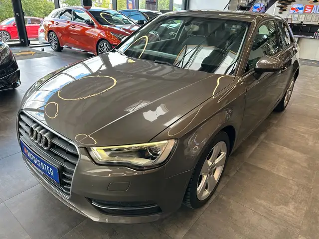 Audi A3 view 4