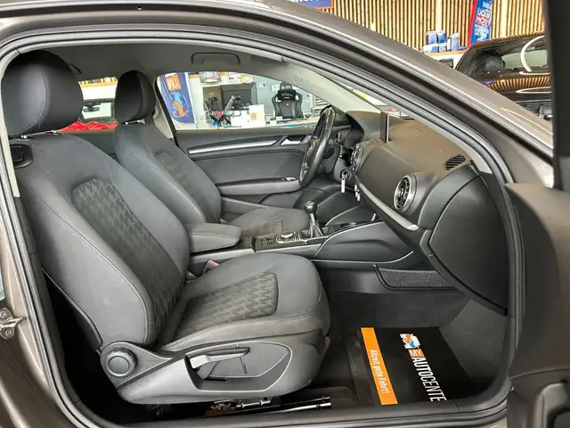 Audi A3 view 28