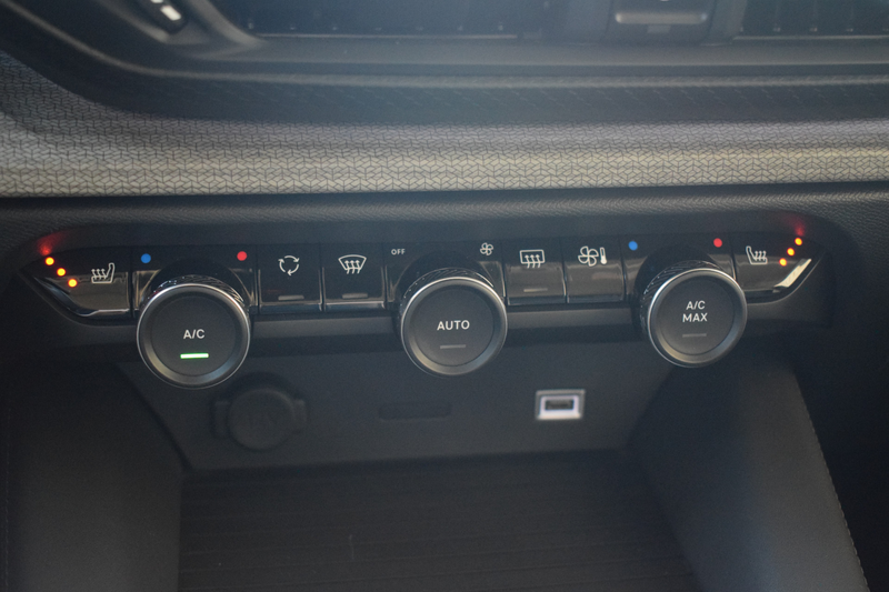 Citroen C5 X 1.6 Plug-in Hybrid 225 Business Plus - Leder - Tre — photo 26