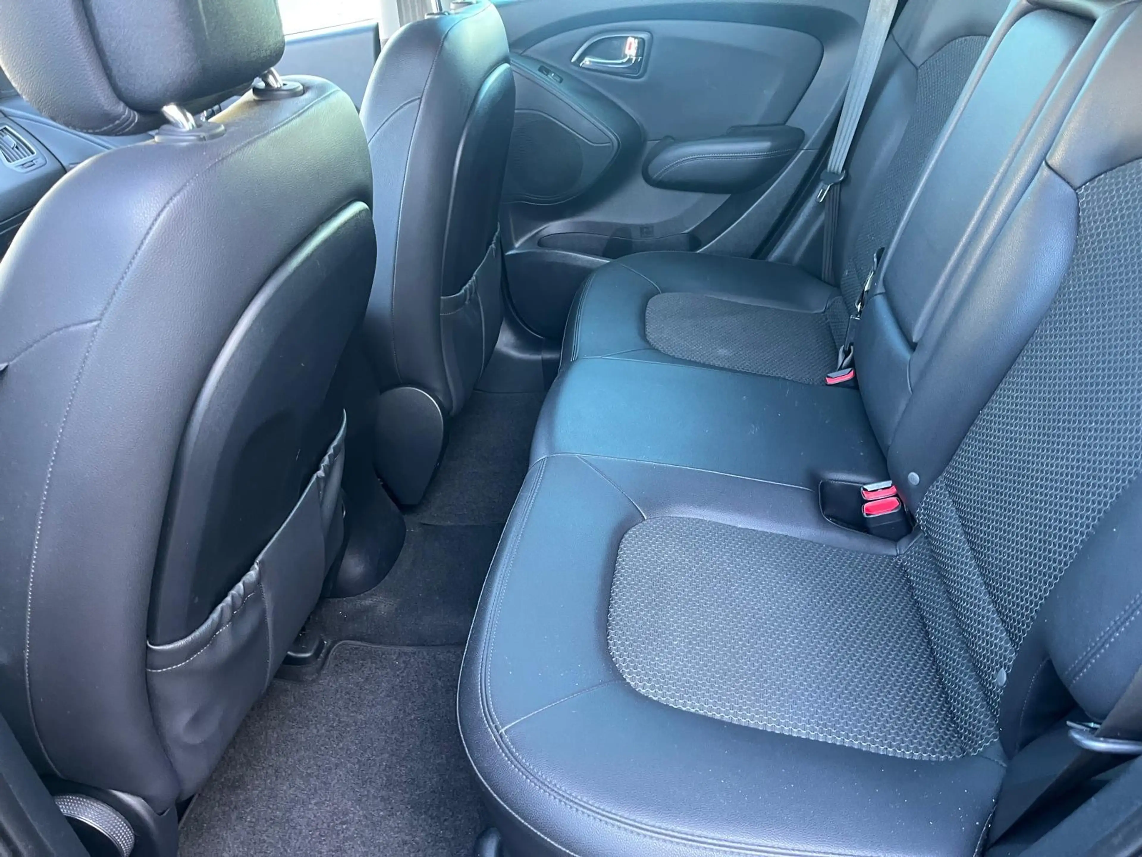 Hyundai iX35 1.6i GDI Style — photo 10
