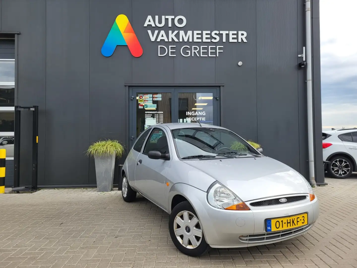 Ford Ka/Ka+ 1.3 Cool & Sound 1e eigenaar Airco Gris - 2