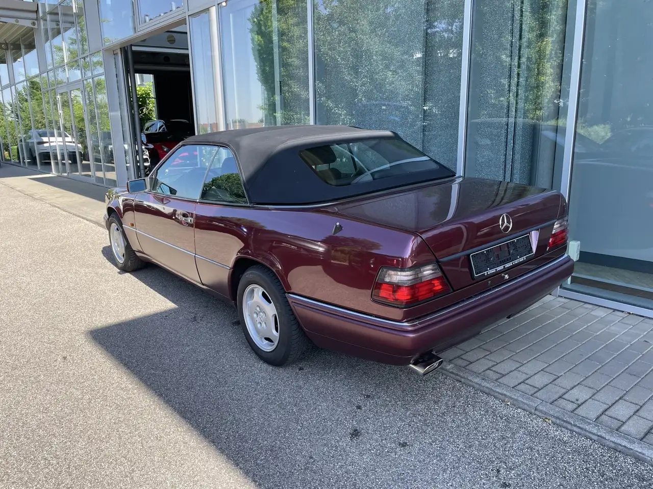Mercedes-Benz E 200 Cabrio Automatik*Sitzheizung*Radio* OLDTIMER, foto 4