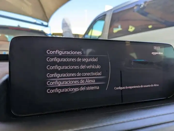 Mazda CX-30 2025, foto 24