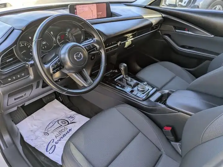 Mazda CX-30 2025, foto 10