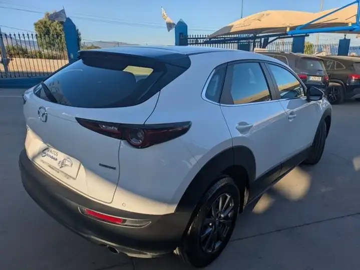 Mazda CX-30 2025, foto 4