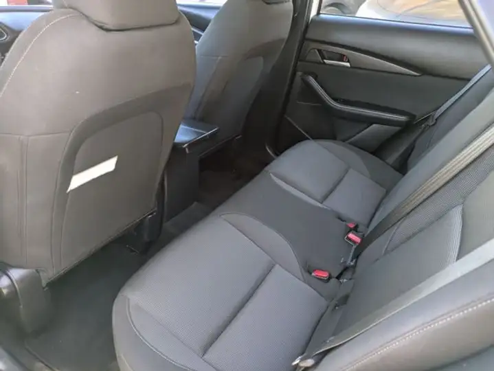 Mazda CX-30 2025, foto 13