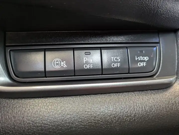 Mazda CX-30 2025, foto 23
