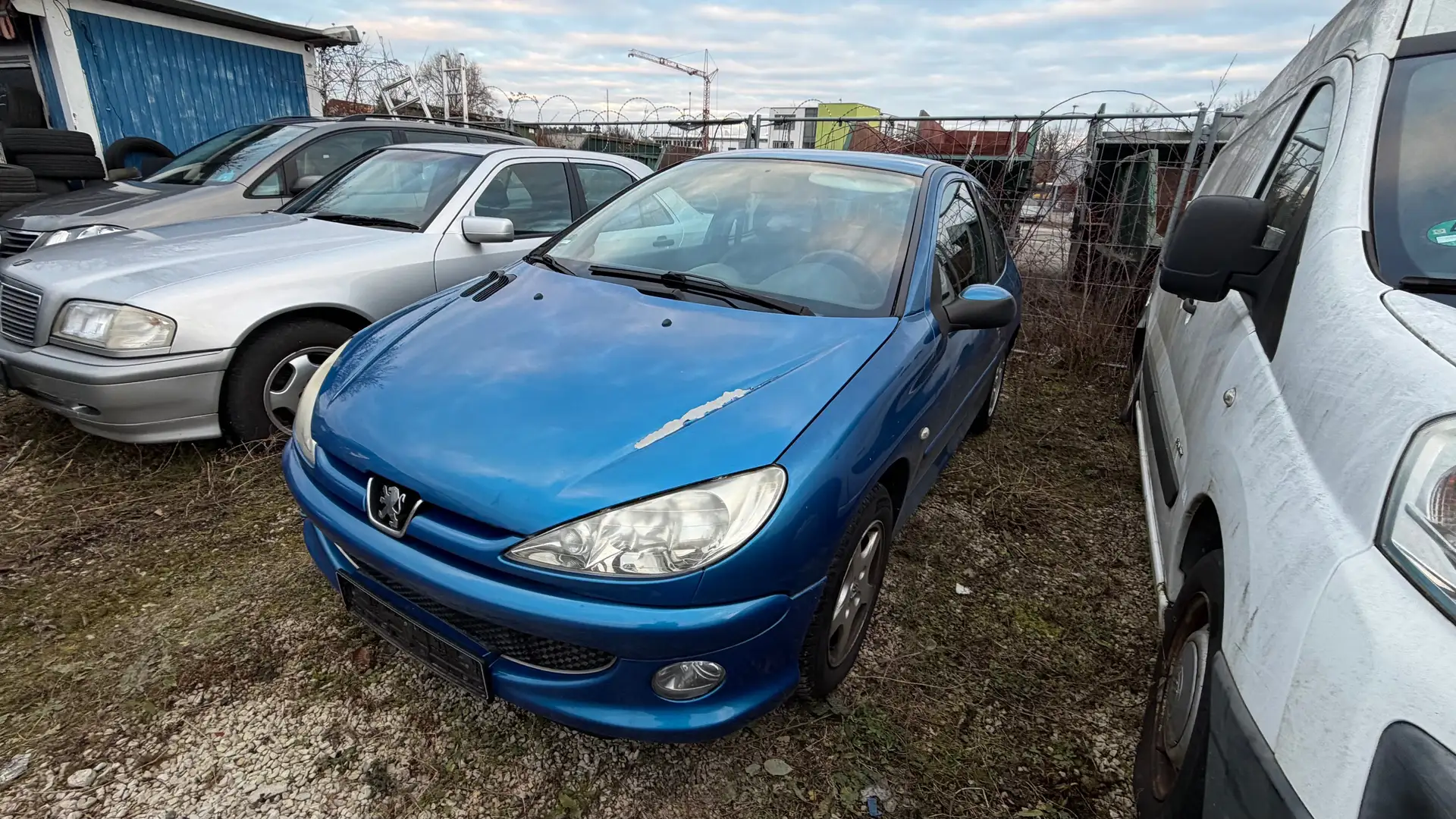 Peugeot 206 206  Tüv : 10/26 Blau - 1