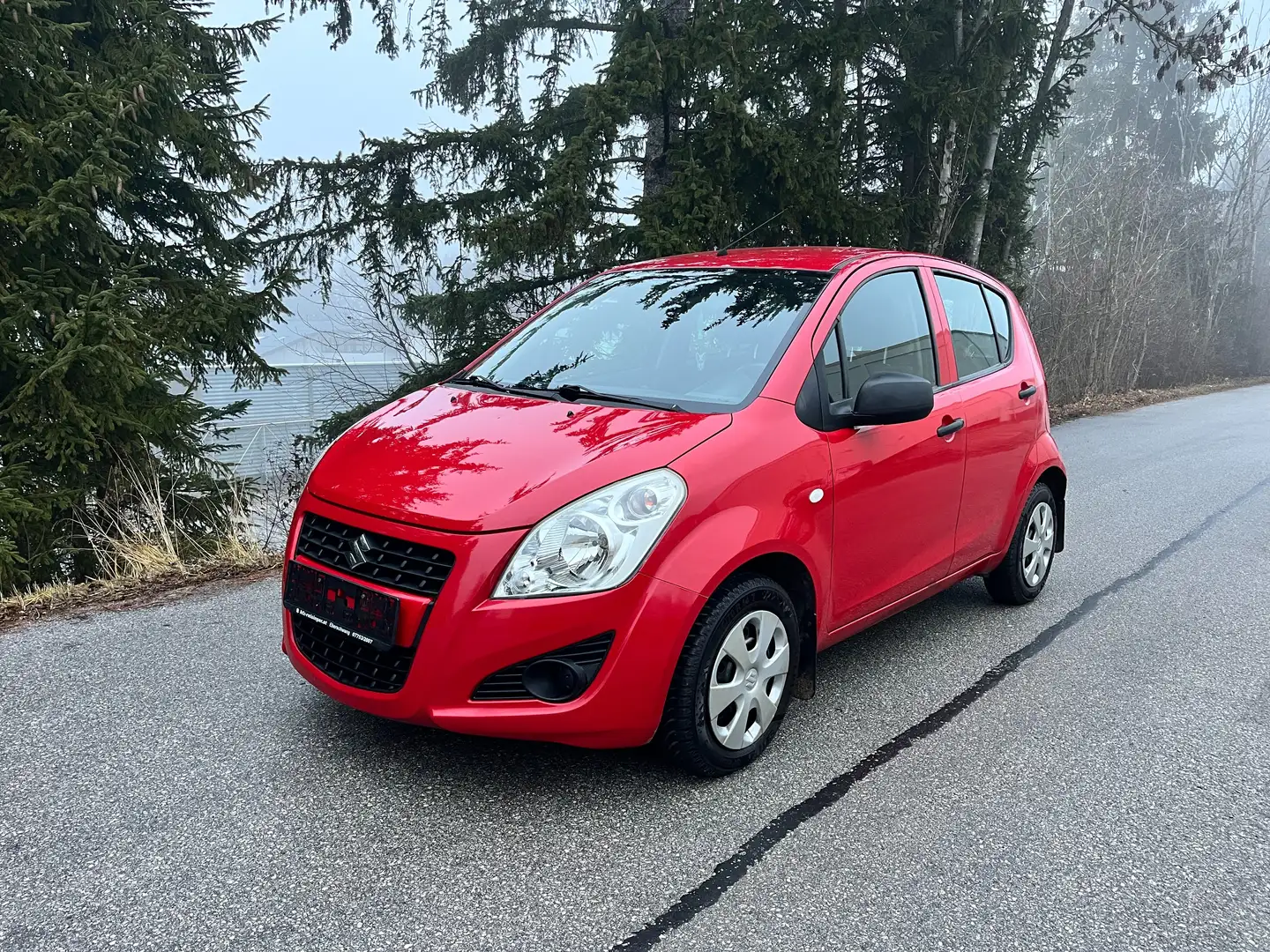 Suzuki Splash Benziener mit Pickerl und Klima 1.Besitzer Rot - 1