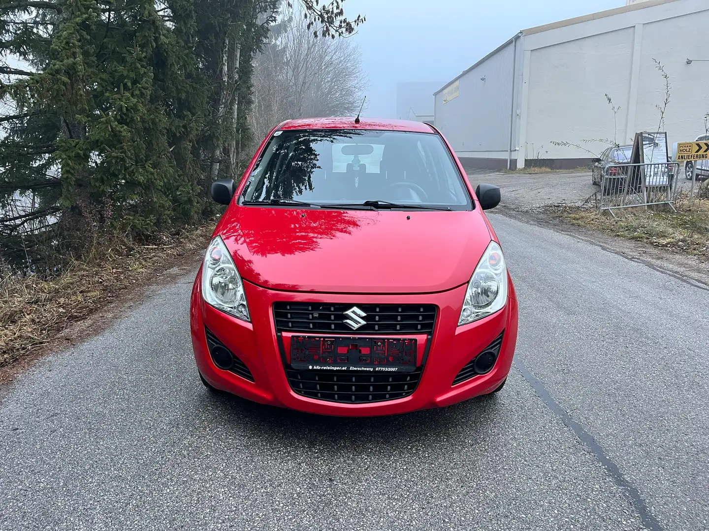 Suzuki Splash Benziener mit Pickerl und Klima 1.Besitzer Rot - 2