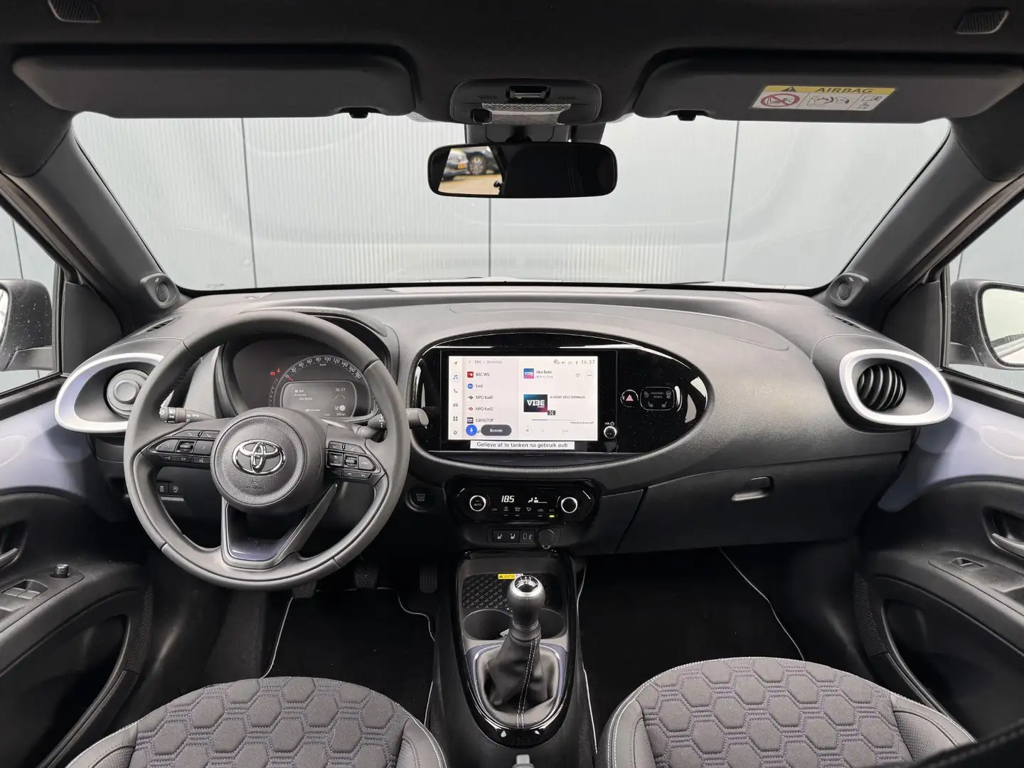 Toyota Aygo X 1.0 VVT-i MT JBL | Keyless | Carplay | Premium aud Violett - 2