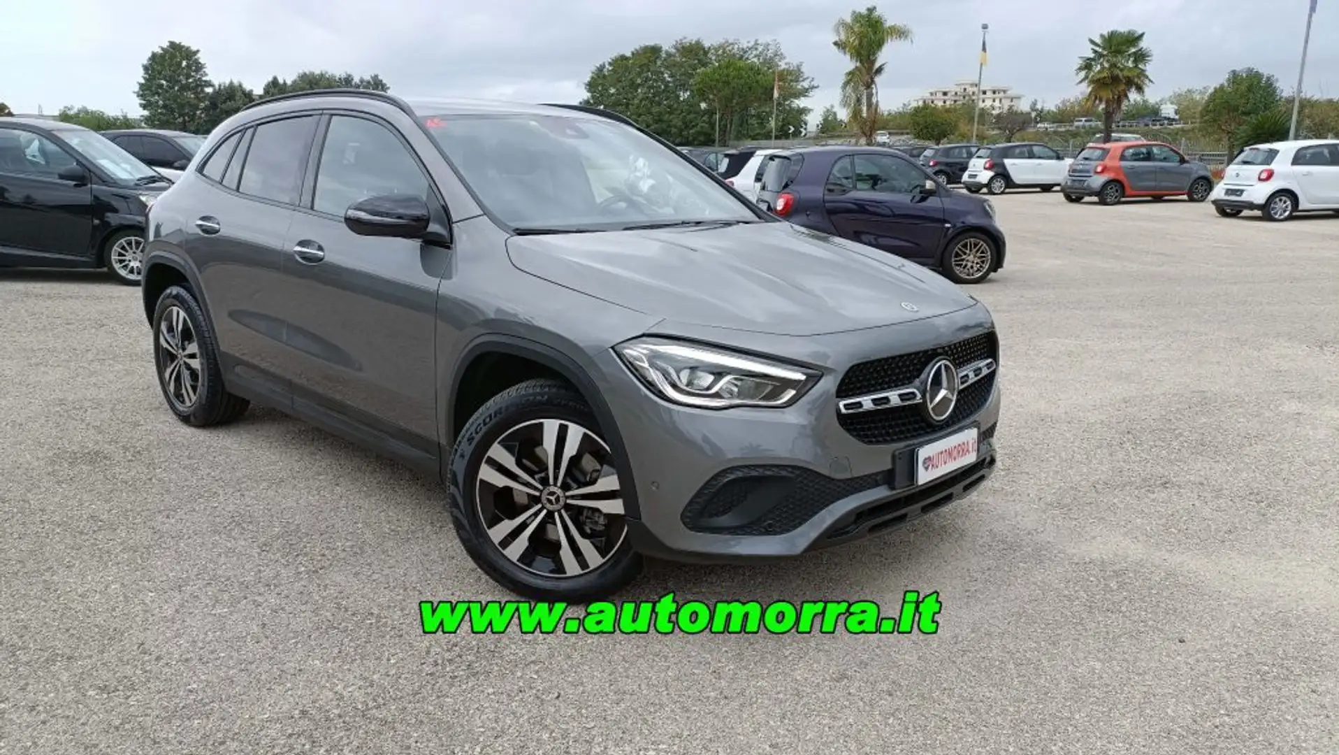 Mercedes-Benz GLA 200 d Automatic 4Matic Sport Plus n°45 Gris - 1