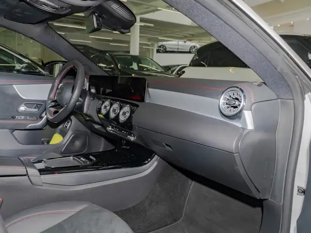 Mercedes-Benz CLA view 8