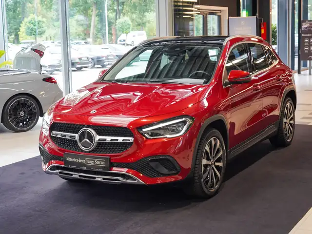 Mercedes-Benz Gla view 7