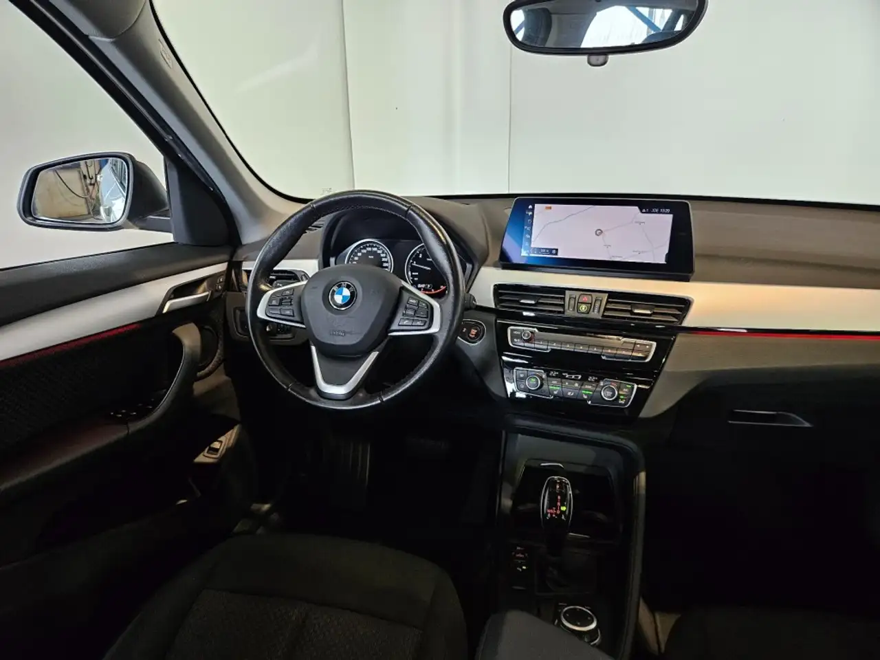 BMW X1 sDrive20i Business Edition / Camera / Memory / Hea, миниатюра 24