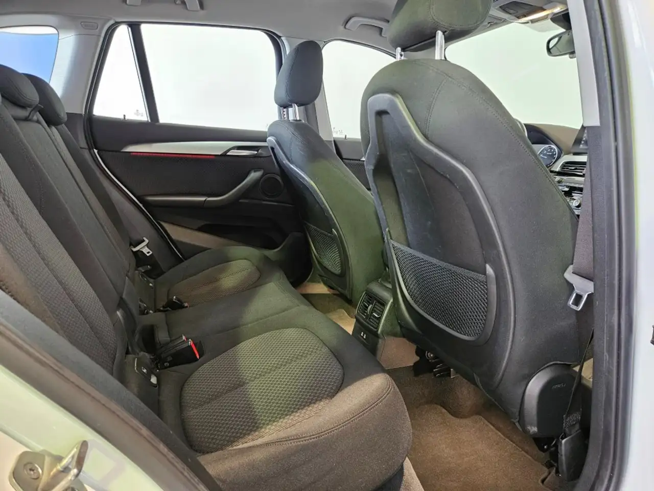 BMW X1 sDrive20i Business Edition / Camera / Memory / Hea, миниатюра 18