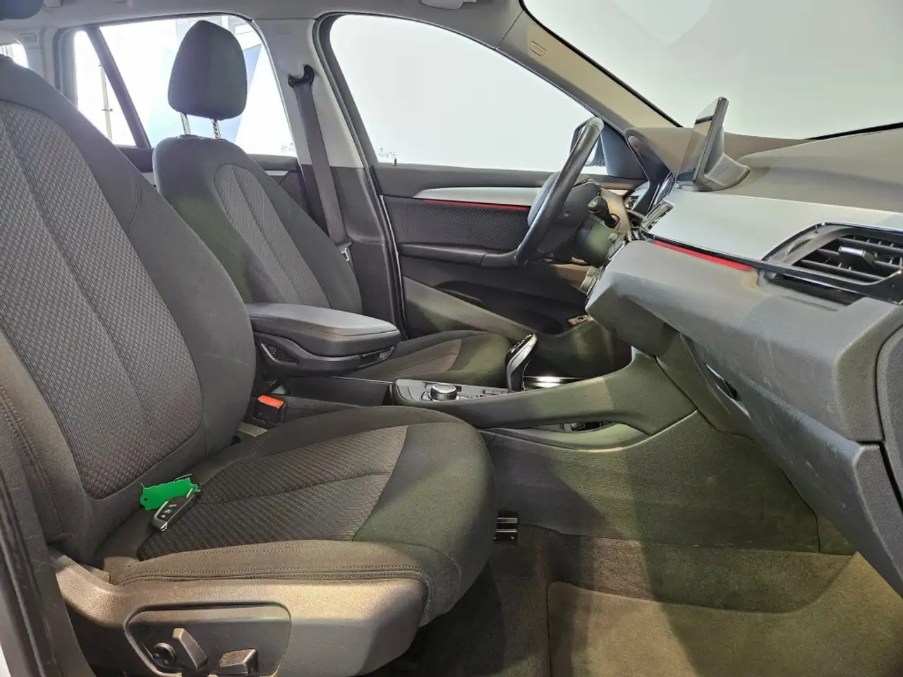 BMW X1 sDrive20i Business Edition / Camera / Memory / Hea, миниатюра 27