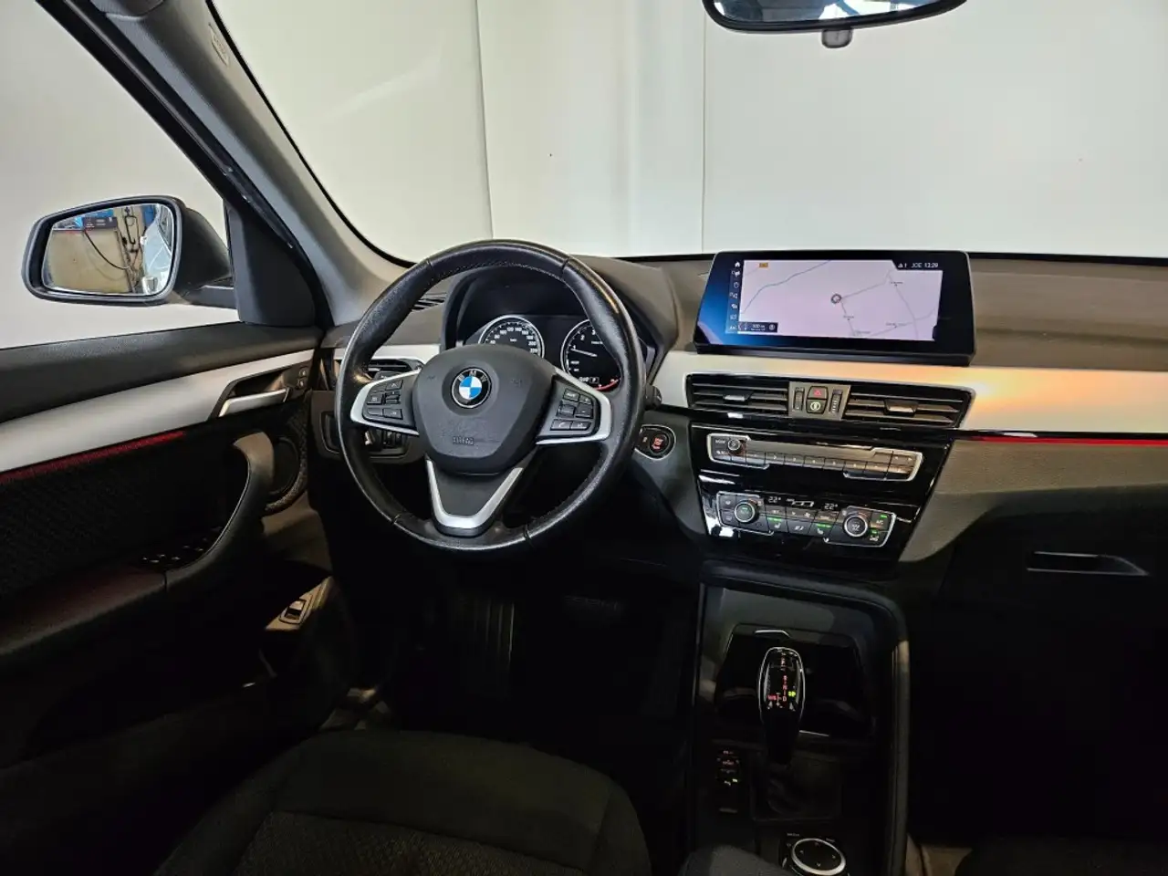 BMW X1 sDrive20i Business Edition / Camera / Memory / Hea, миниатюра 6