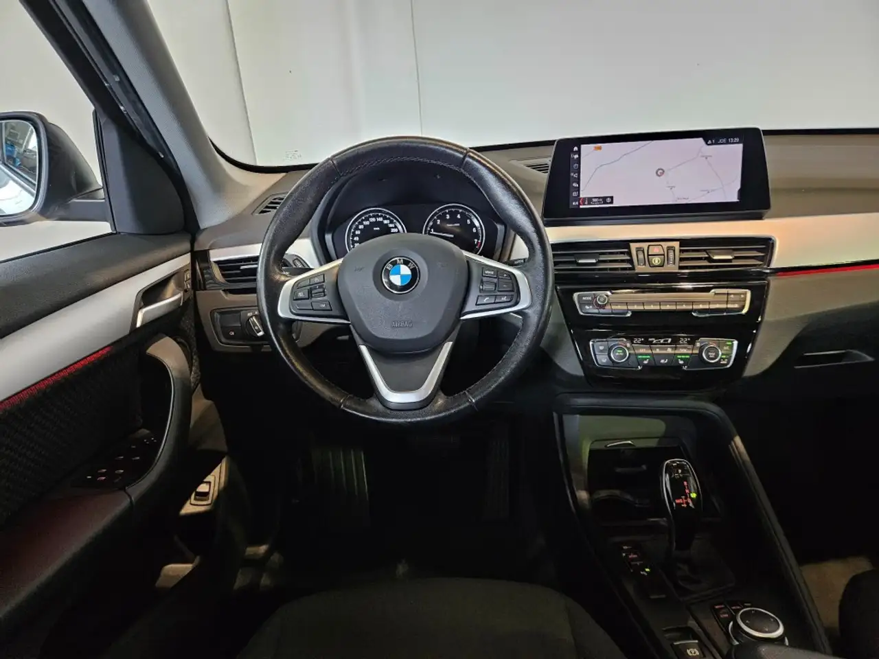 BMW X1 sDrive20i Business Edition / Camera / Memory / Hea, миниатюра 25