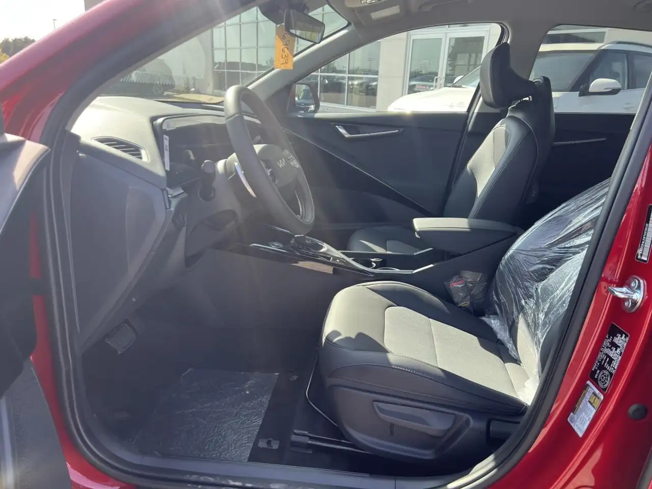 Kia Niro снимка Kia Niro