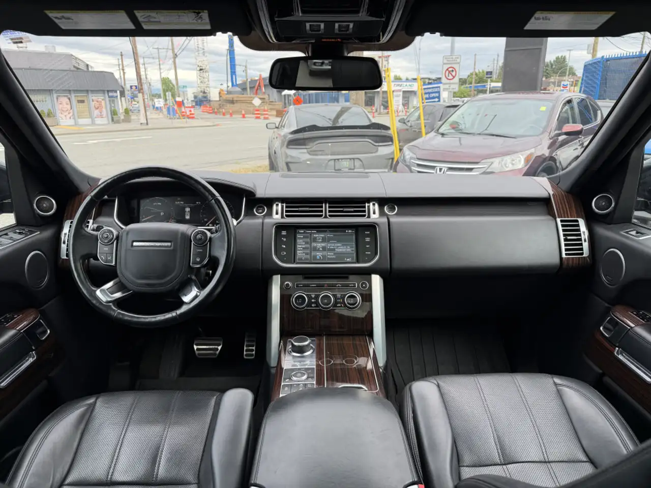 Land Rover Range Rover photo Land Rover Range Rover