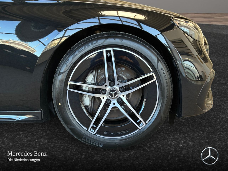Mercedes-Benz E 220 d T AMG Pano Distr. LED AHK Night Kamera PTS — photo 6