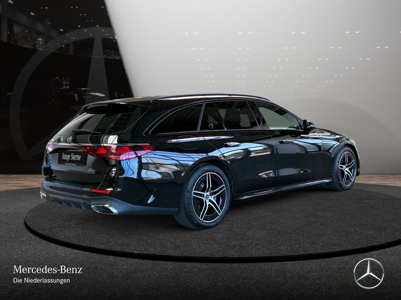Mercedes-Benz E 220 d T AMG Pano Distr. LED AHK Night Kamera PTS — photo 8