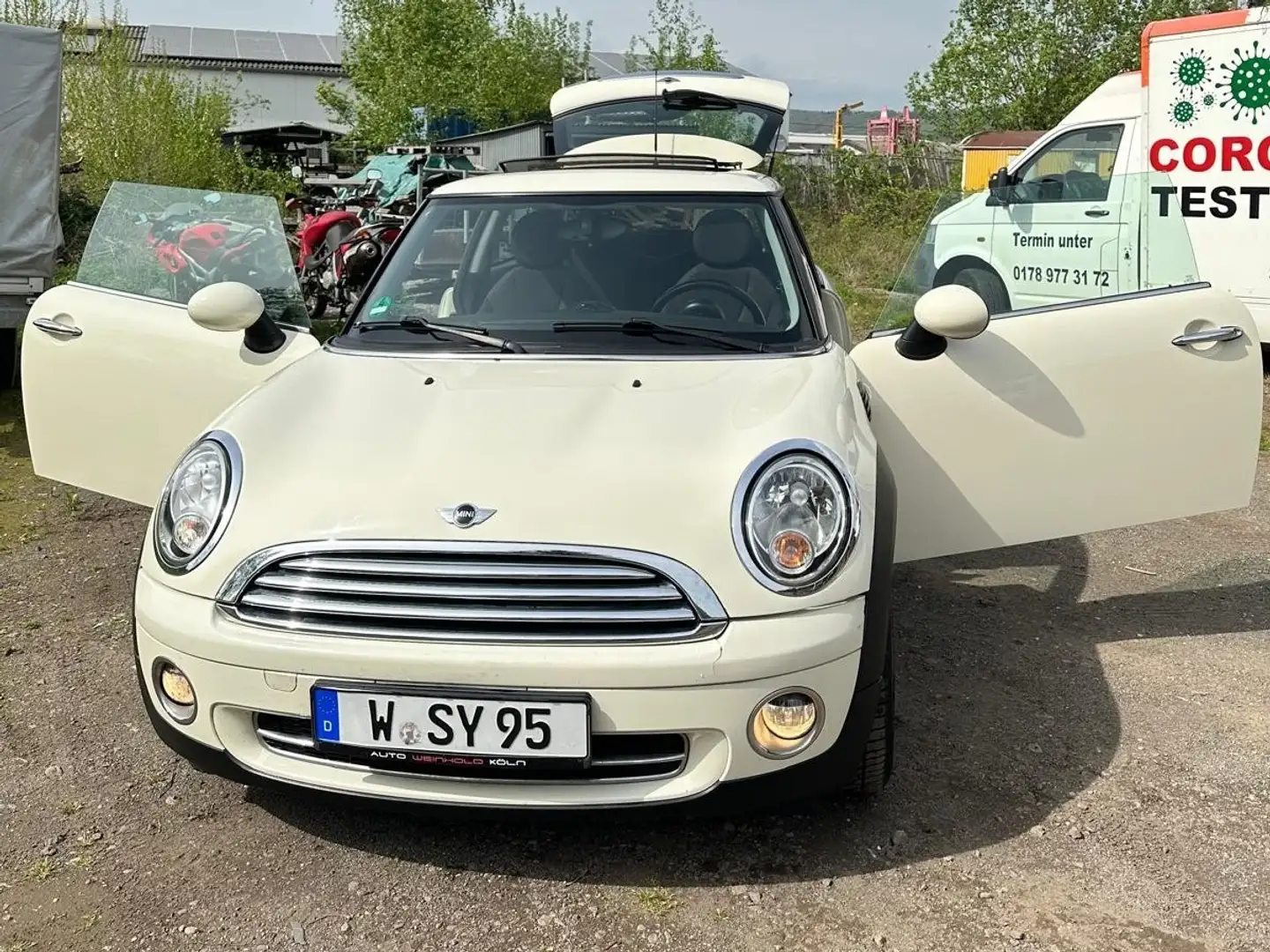 MINI One 1.4 Benziner 95PS Beżowy - 1